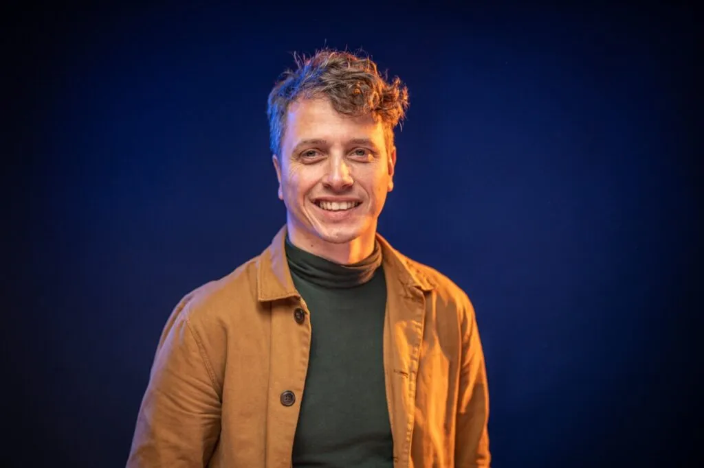 Ein Portraitfoto von Nico Herzog