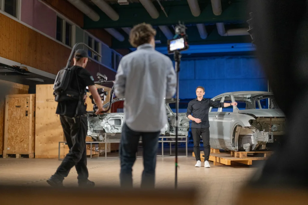 Kameramann und Producer bei einer Produktion mit einem Protagonisten